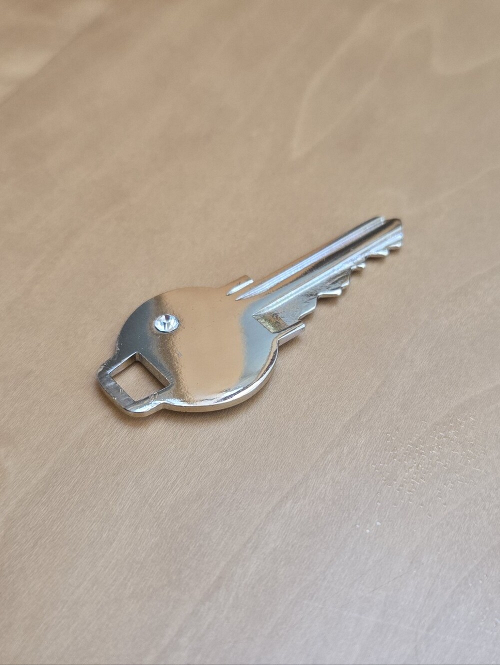 Key Pendant - Picture 4 of 6